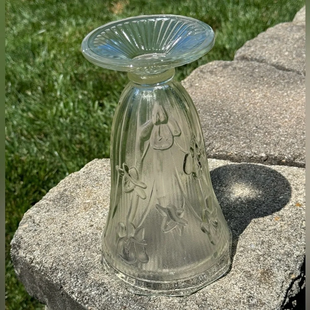 Vintage~Jeanette Iris & Herringbone~ Depression Glass~Footed Vase~Very Nice~G21